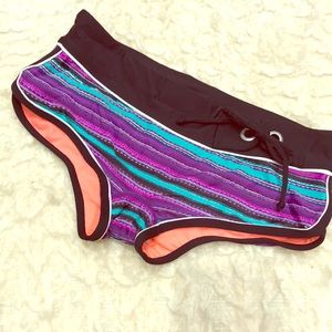 New $52 Athleta XS Santa Cruz Boy Short #964813